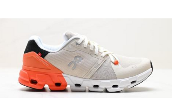 ON Cloudflyer 4